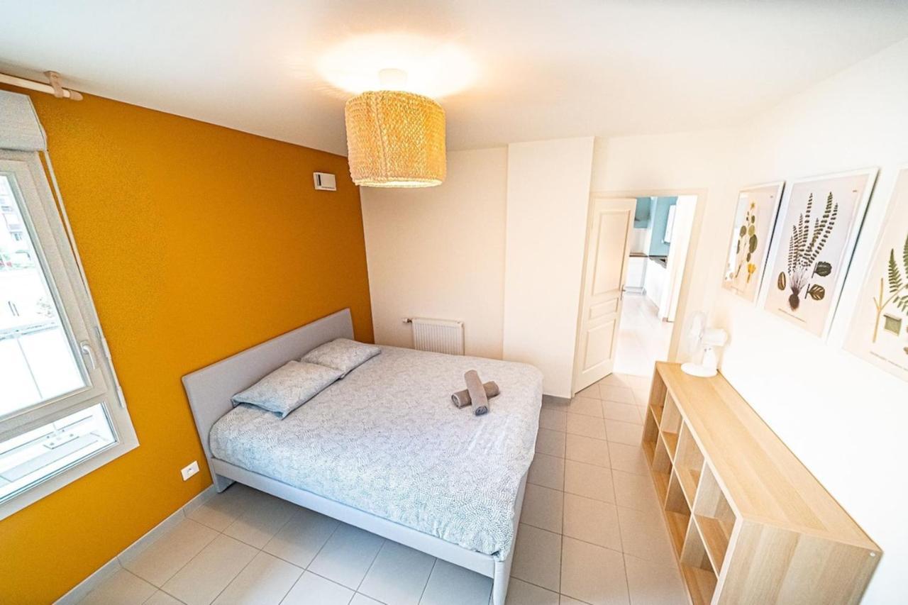 Le Venissieux-spacieux 4 Pers Avec Balcon Parking